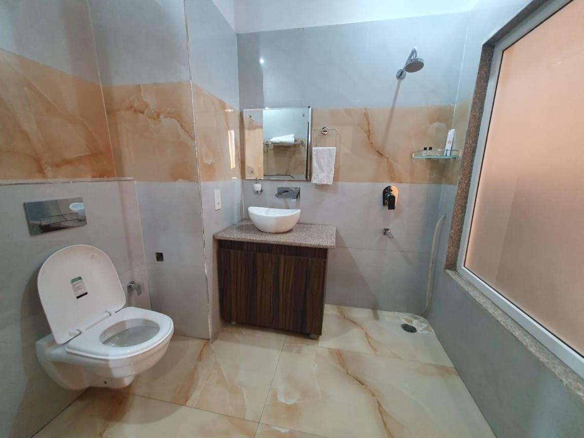 Akash Hotel Managed By Jk Hotels & Resorts Kathua Exteriör bild