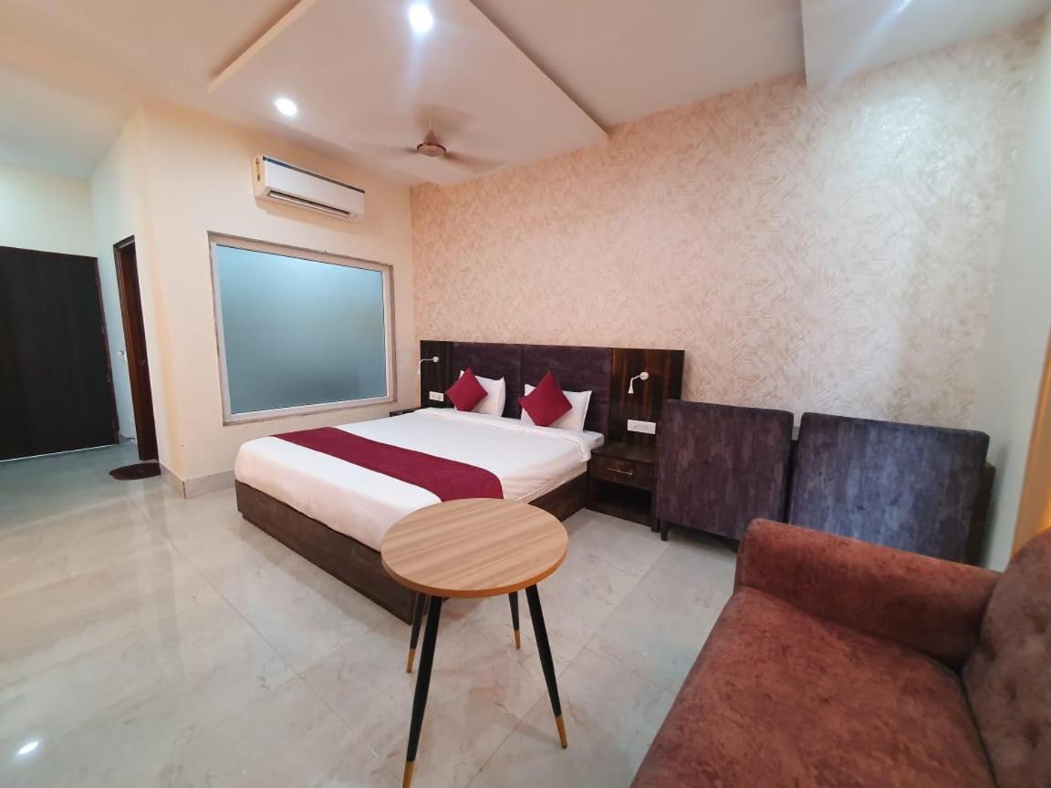 Akash Hotel Managed By Jk Hotels & Resorts Kathua Exteriör bild