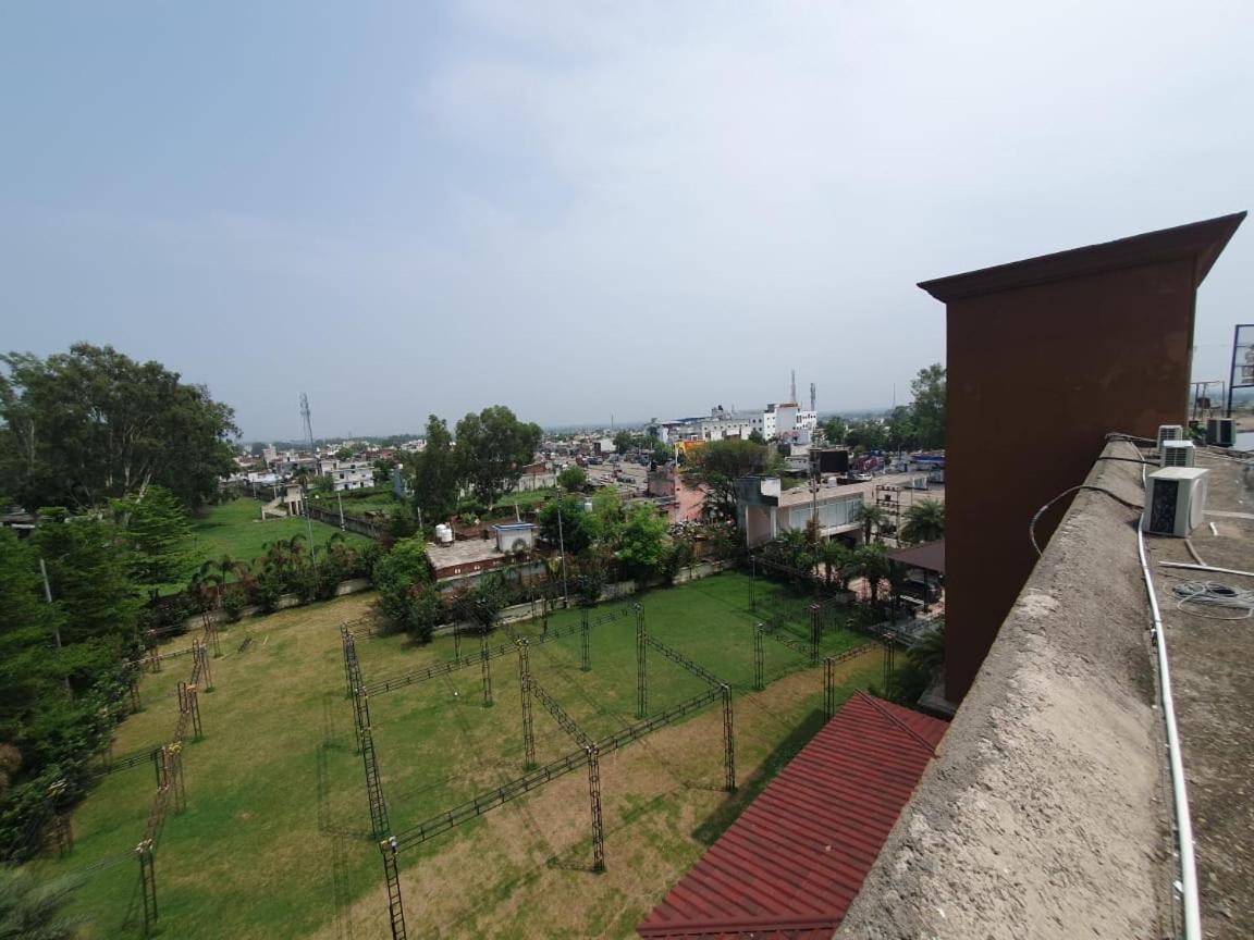 Akash Hotel Managed By Jk Hotels & Resorts Kathua Exteriör bild
